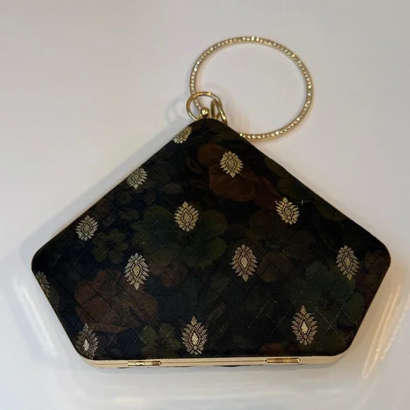 Floral Patterned Wrist Clutch with Gold Bling Ring - with shoulder strap - Picture 8 of 9